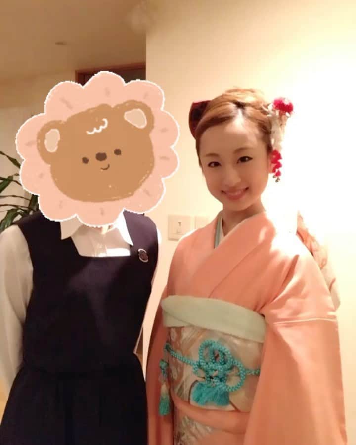 茉玲さや那のインスタグラム：「﻿ ﻿ 新成人のみなさんおめでとうございます‪‪☺︎‬﻿ ﻿ 1人の人が成人するということは﻿ 決して当たり前なことではなく﻿ とても喜ばしいことなんだなと﻿ その時以上に今 思います﻿ ﻿ 何かをするには 決して一人ではできず﻿ 必ず周りには支えてくれる人がいる﻿ 今 簡単に会える状況じゃないからこそ﻿ 日々 実感しています﻿ ﻿ 大人になったからといって﻿ 決して1人だけで頑張ろうとはせず﻿ 時には周りに頼って ﻿ そして誰かの支えになってあげてください‪‪☺︎‬﻿ ﻿ ﻿ #前撮り﻿ #母の振袖﻿ #育ててくれてありがとう﻿ ﻿ ﻿ ﻿」