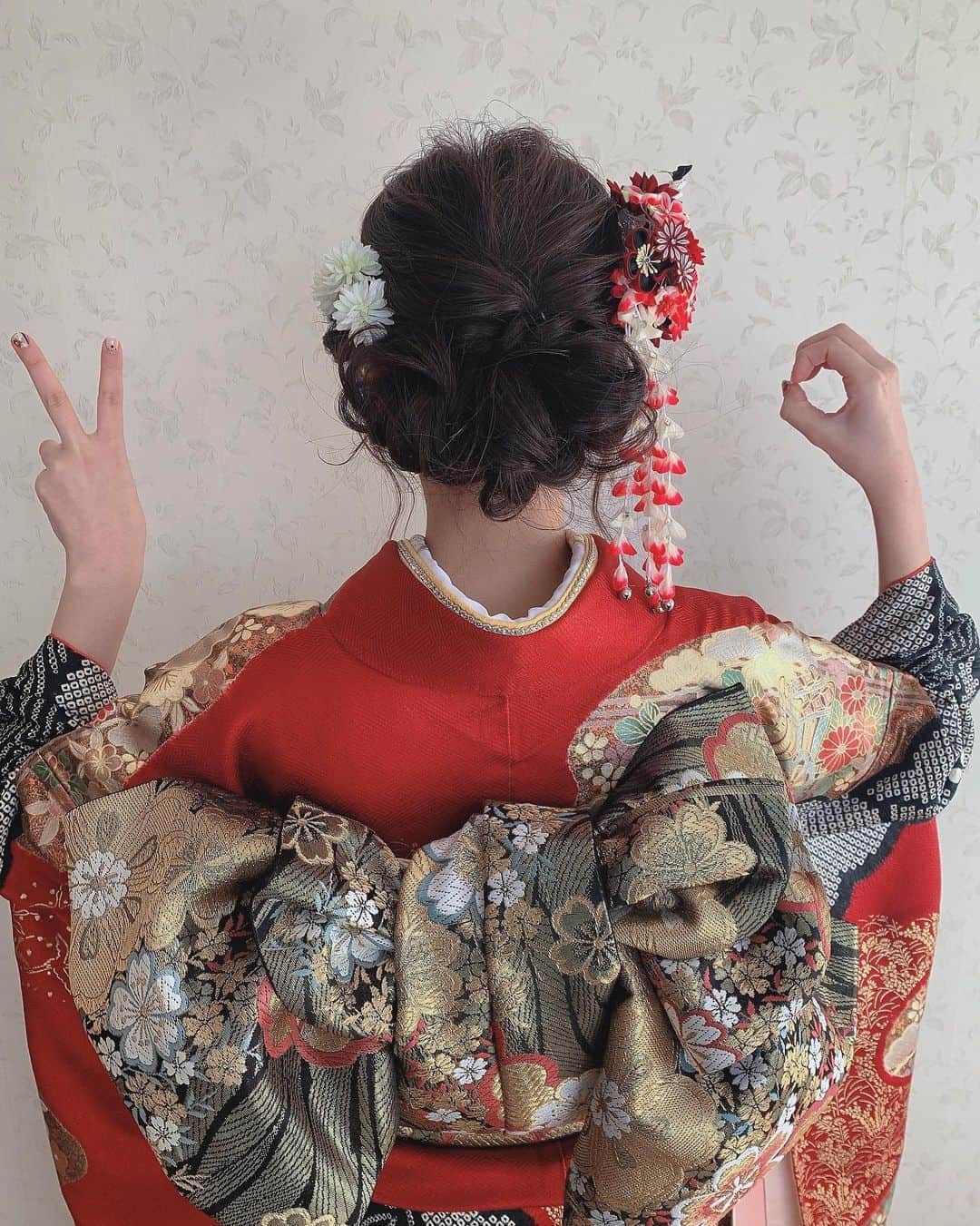 太田彩夏さんのインスタグラム写真 - (太田彩夏Instagram)「#成人式 #振袖ヘア」1月11日 22時54分 - ayamelody0817
