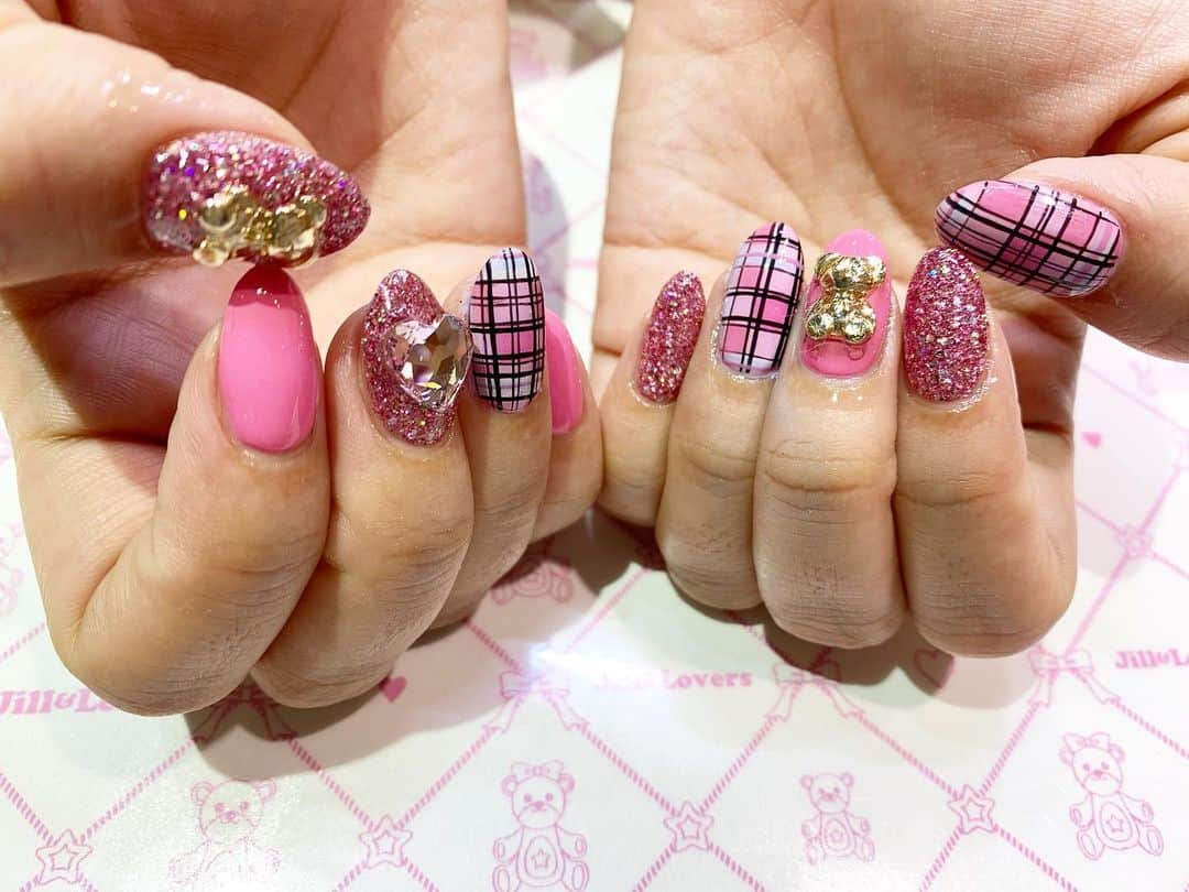 mamijinguのインスタグラム：「@candymiiiki  💅💖🧸  #jillandlovers #nail #nailart #paragel #gelneil#gel #ネイル #ネイルアート #me #look #love #かわいい」