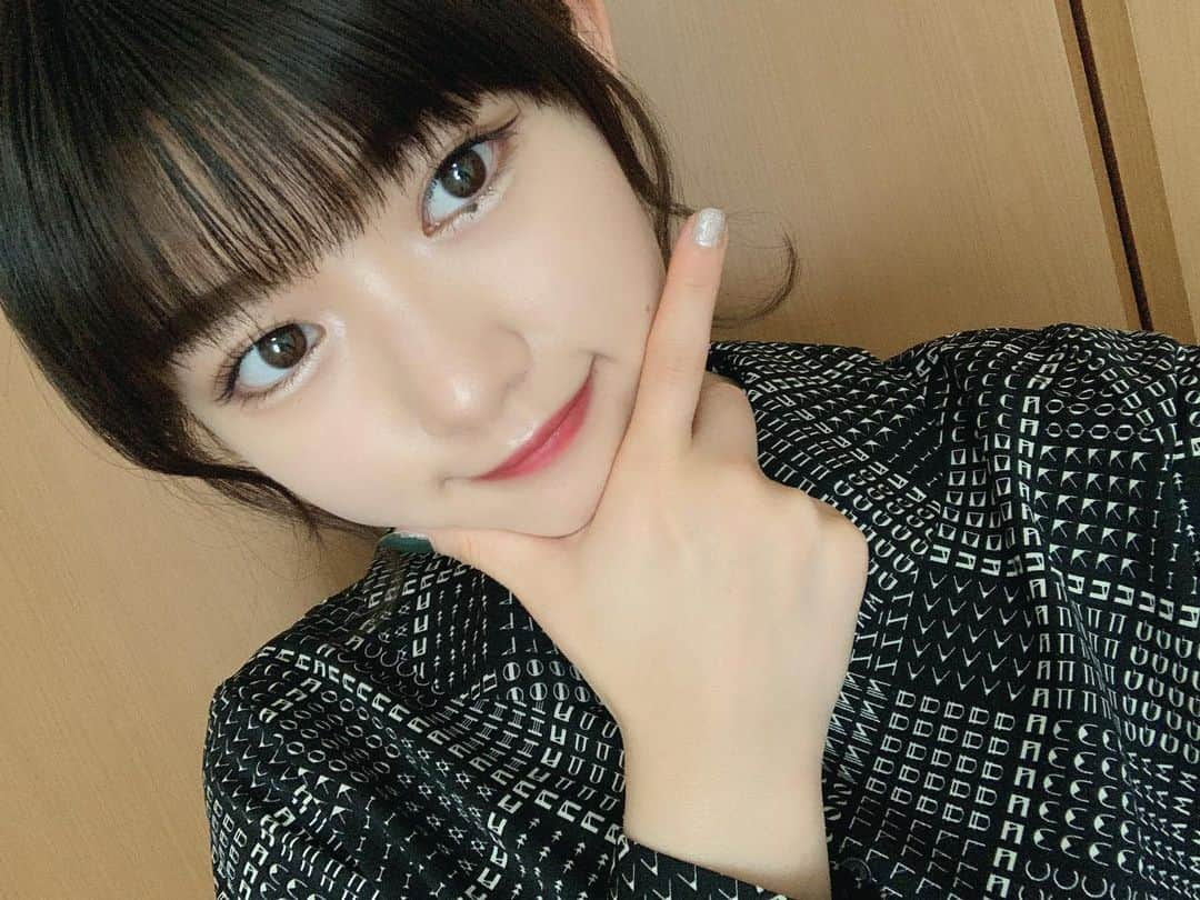 沢村りささんのインスタグラム写真 - (沢村りさInstagram)「✨﻿ ﻿ .﻿ ﻿ .﻿ ﻿ ﻿ #Lilyofthevalley #沢村りさ #リリバリ #idol ﻿ #jk #jk2 #2021 #ヘアアレンジ #おくれ毛」1月11日 23時19分 - lisa20031208