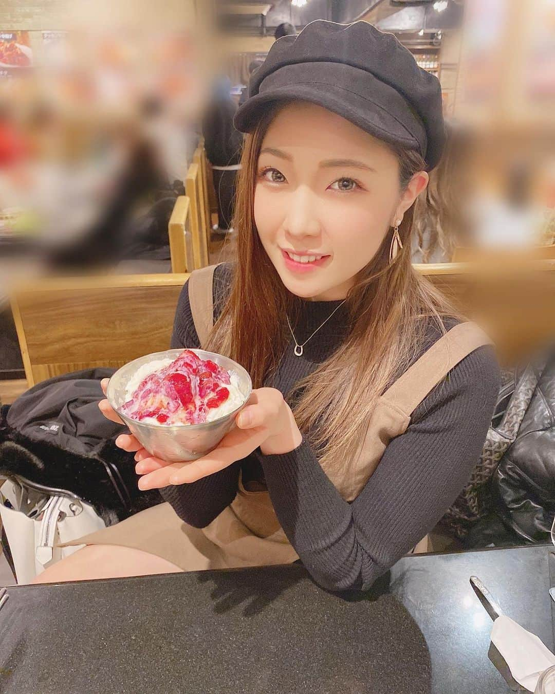 美波沙耶さんのインスタグラム写真 - (美波沙耶Instagram)「韓国料理食べたぁ〜❣️❣️❣️ 仲良しあいりさんと一緒にお腹いっぱい食してきて大満足🤤✨ キンキンのアイスは寒い日にはたまらんね💭💭💭 ・ #美波沙耶 #セクシー女優 #バンビプロモーション #バンビプロモーション所属 #韓国料理 #でりかおんどる #followｍe #follow #instagram #instagood #instalike #instapic #instafood #有名になりたい #フォローミー #フォローしてね #フォロー大歓迎 #キャスケット #かき氷 #インスタ映え #japan_of_insta #japanesegirl #japan_daytime_view #japan_photo #新大久保グルメ #新大久保 #いちご #🍓 #strawberry #高坂あいり」1月11日 23時50分 - saya3na3