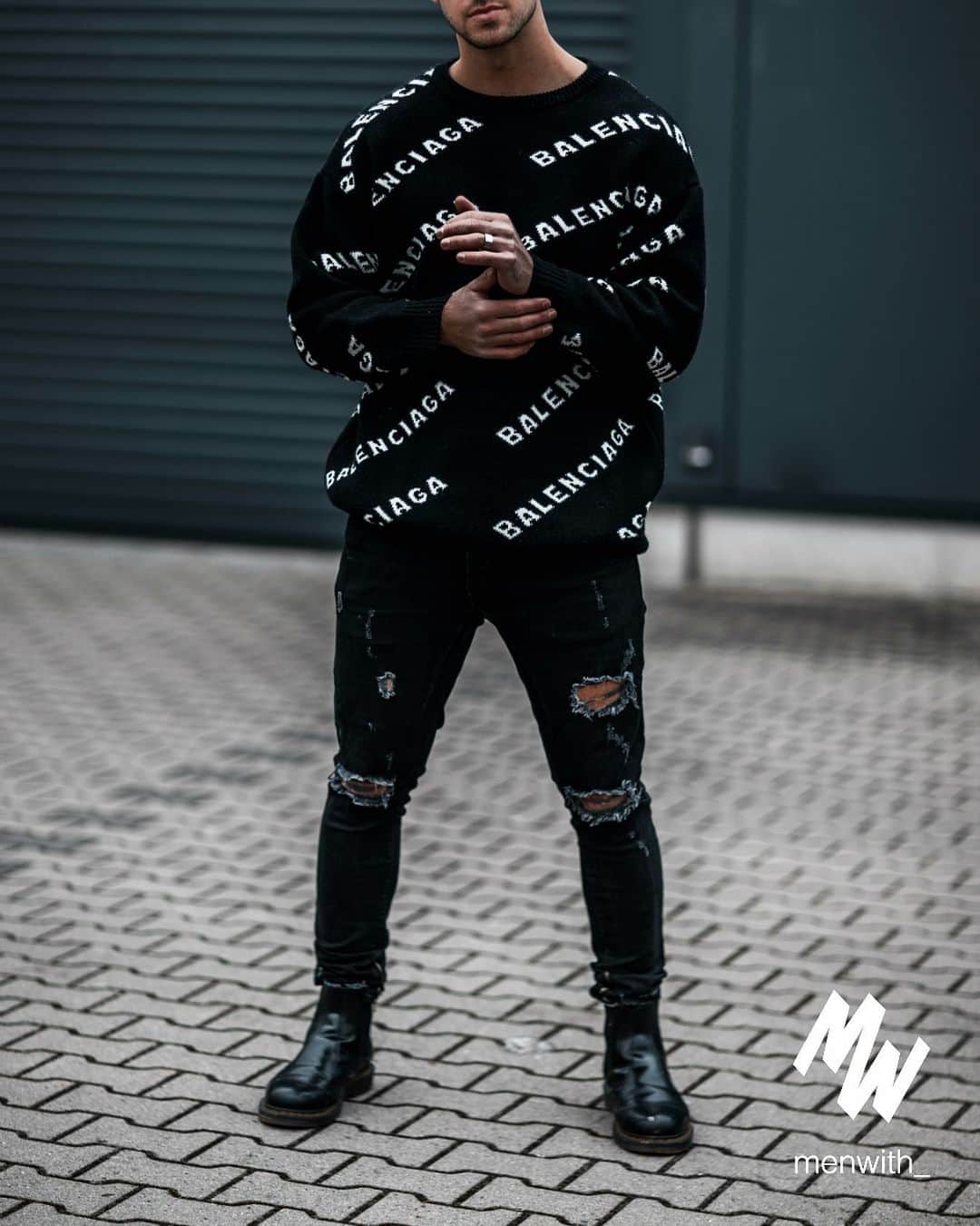 のインスタグラム：「Lovely photo of our dear friend @niklas.niebiossa 👌🏽 #menwithstreetstyle」