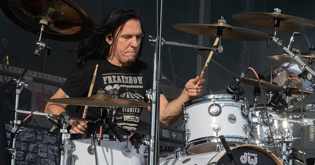 Queensrycheさんのインスタグラム写真 - (QueensrycheInstagram)「Casey at Alcatraz Festival in Kortrijk Belgium (photo credit Headbangers Life Style) #queensryche #belgium🇧🇪 #theverdicttour #caseygrillo #case #dwdrums #kickassdrummer #talented #bamf #memories #goodtimes #wemissliveshows」1月12日 0時06分 - queensrycheofficial