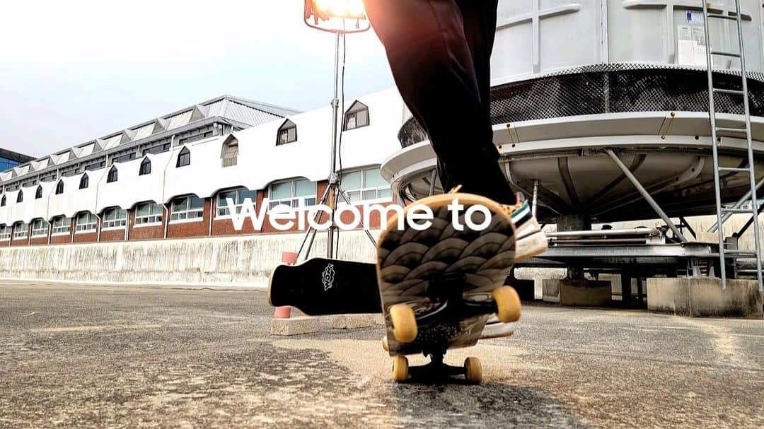 Samsung Mobileのインスタグラム：「Welcome to the Everyday Epic! Ready to experience the all-new, extraordinary Galaxy? Unveiling soon on January 14, 2021. Watch #SamsungUnpacked live on samsung.com」