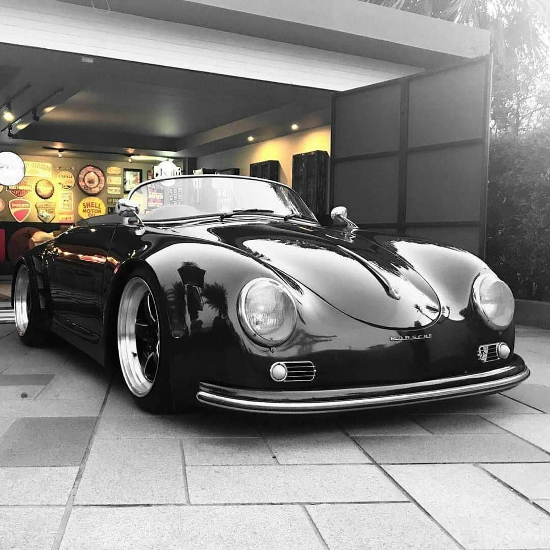 epidemic_motorsさんのインスタグラム写真 - (epidemic_motorsInstagram)「Owner: @about_an_average #DriveVintage #classiccarvoyage Via @aircooledporsches . #porsche  #germancars #germancar #356 #porsche356」1月12日 0時33分 - epidemic_motors