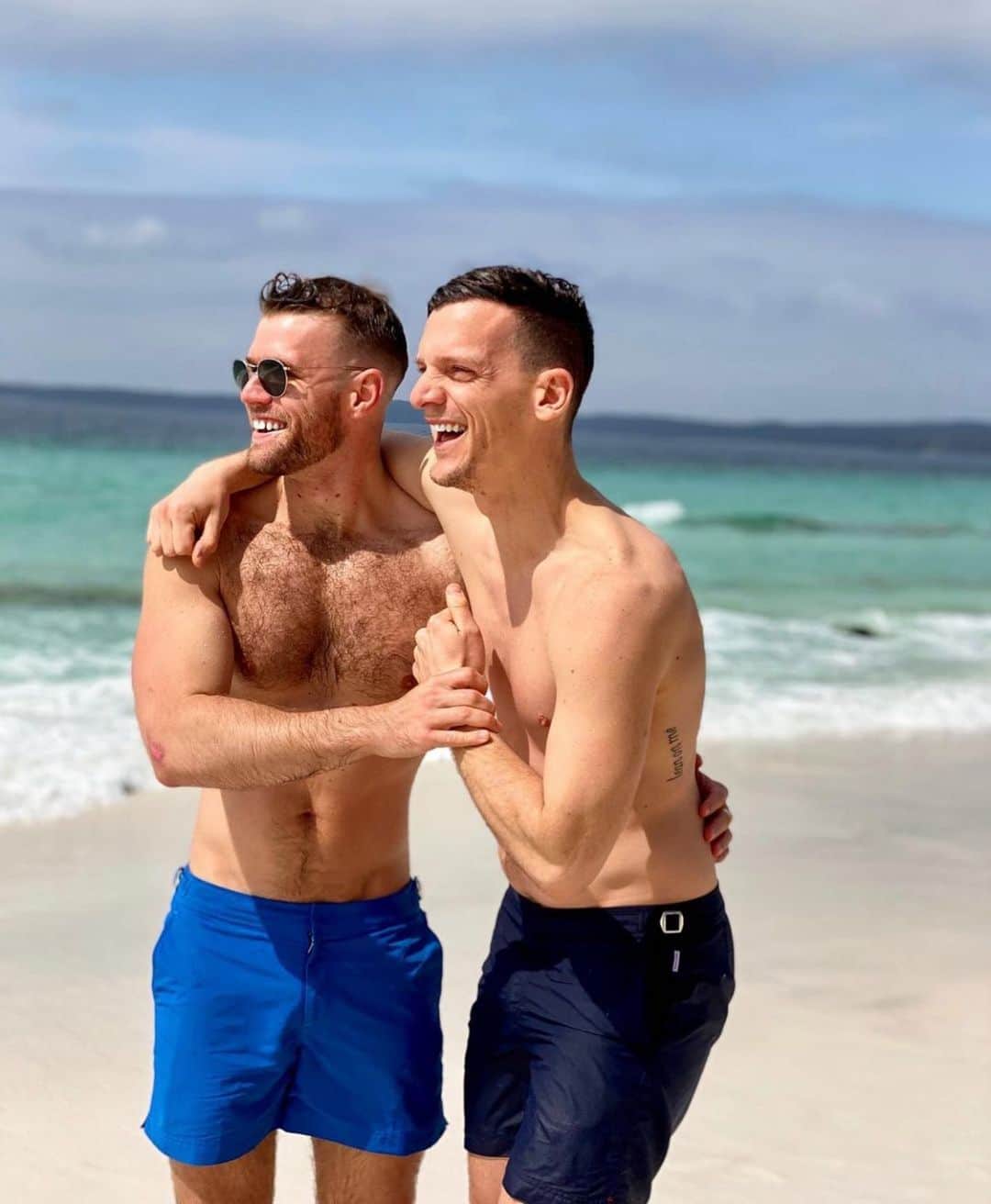 オールバーブラウンのインスタグラム：「What are you looking forward to this year? 💬 We can't wait for hugs (preferably on a beach) much inspired by our customers while holidaying in Jervis Bay.  #OrlebarBrown #OBsAroundTheWorld」