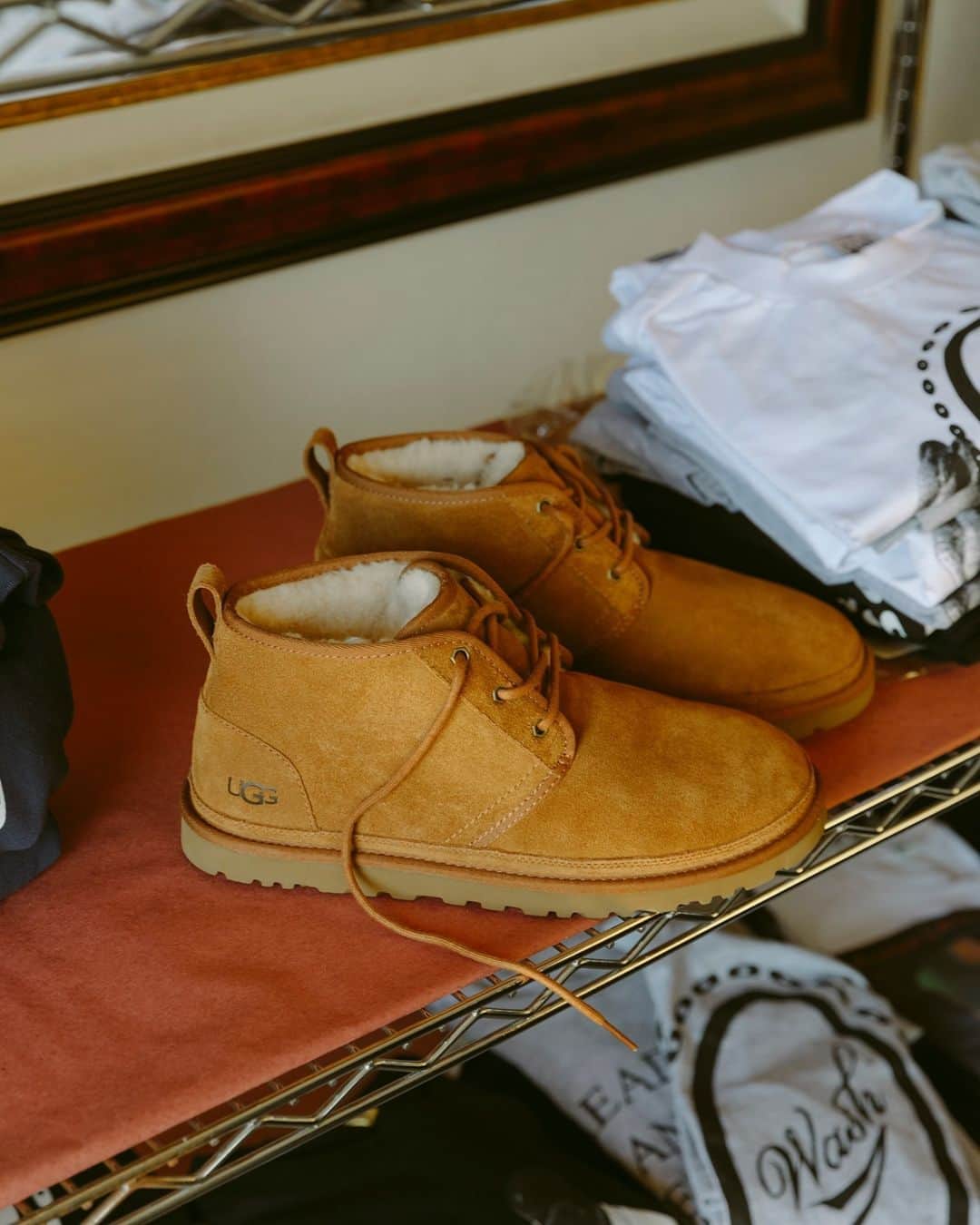 Foot Lockerのインスタグラム：「Cozy game on 🔒   The ultra warm #UGG Neumel is available online & in-store.」