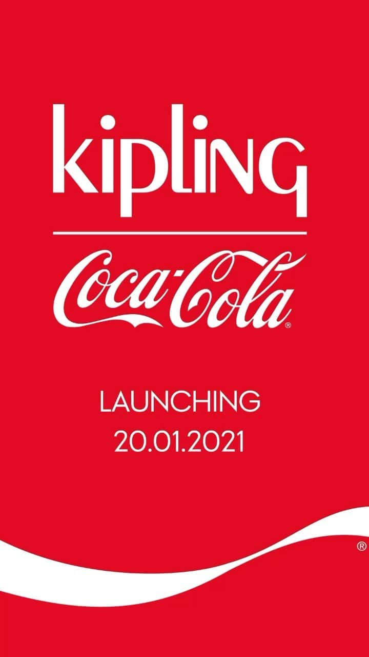 のインスタグラム：「Coming soon! Kipling X Coca-Cola, a collection with an optimistic and wearable message. The products in the Kipling X Coca-Cola collection were thoughtfully created from recycled PET bottles by turning them into Kipling bags. Stay tuned! 🤩 #LiveLight #recycled @cocacola」