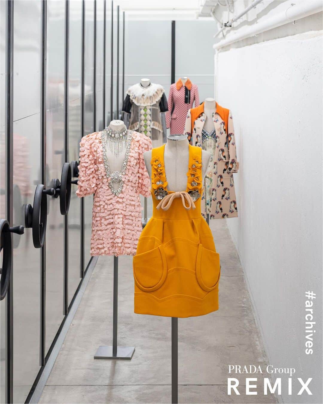 Miu Miuさんのインスタグラム写真 - (Miu MiuInstagram)「Welcome to a new episode of #PradaGroupRemix, a series to discover the Group’s DNA.   Every #MiuMiu look unveils a vibrant and contemporary femininity: these pieces from the ready-to-wear #MiuMiuArchives in Milan are a free expression of unrestrained creativity.  Link in bio.   #PradaGroup」1月12日 1時30分 - miumiu