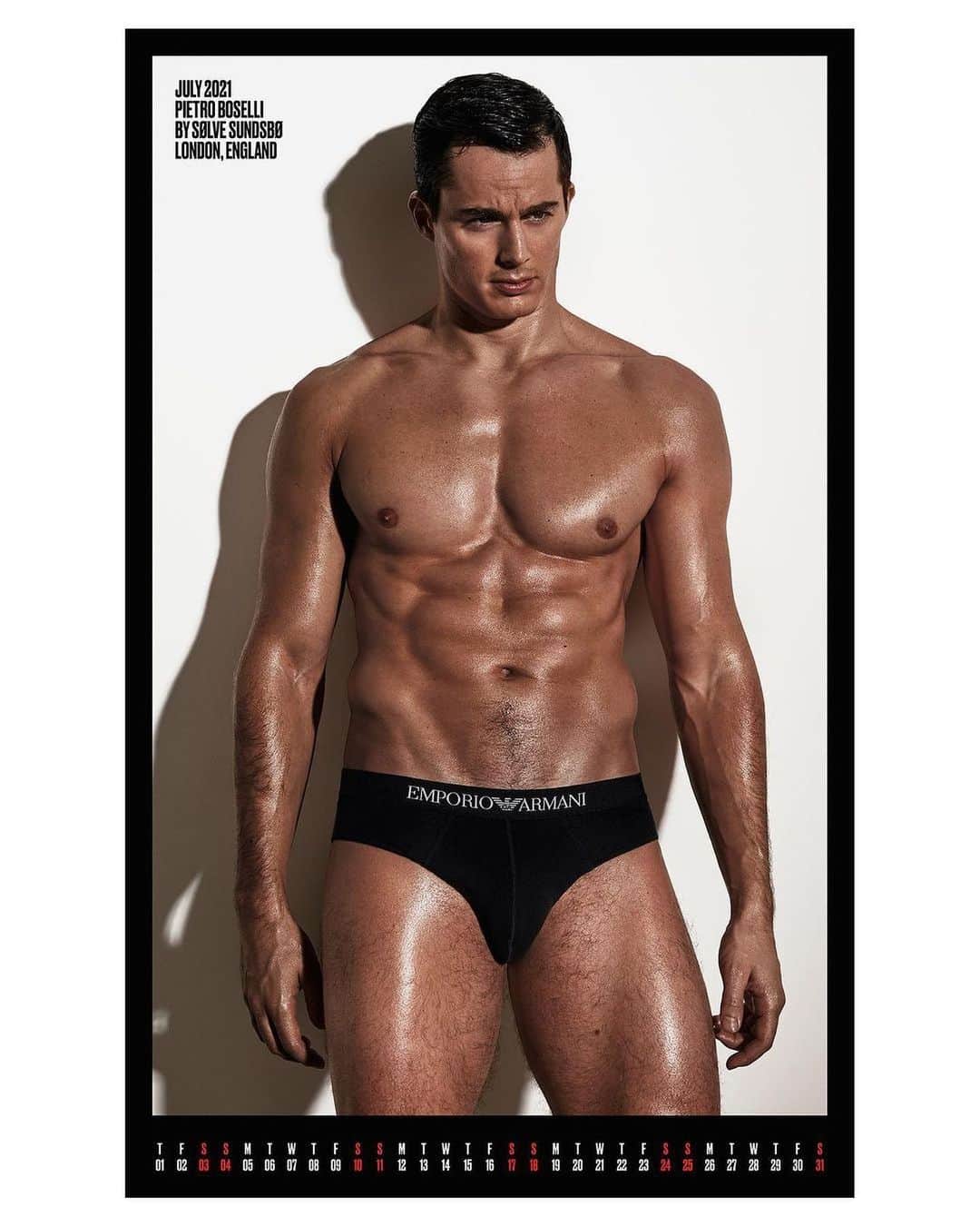 ValGarlandのインスタグラム：「#BoomShakaLaka 💥💥💥💥💥  @pietroboselli in @emporioarmani photographed by @solvesundsbostudio and styled by @gro.curtis.studio for @vmagazine @vman   Talent: @pietroboselli @imgmodels Photography: @solvesundsbostudio Fashion: @gro.curtis.studio Makeup: @thevalgarland Hair: @keiterada Manicure: @chisatochee   #SolveSundsbo #PietroBoselli #ValGarland #EmporioArmani40Anniversary」