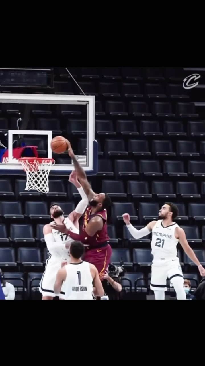 アンドレ・ドラモンドのインスタグラム：「thought I heard someone say something? 🤔🤔 @cavs #GAMEDAY」