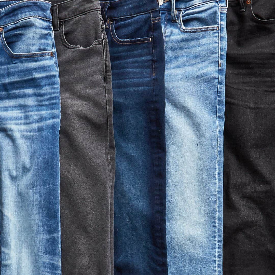 American Eagleのインスタグラム：「Myth: You’re either a blue jeans person or a black jeans person. Fact: You can be both! (and a 𝚁𝚎𝚊𝚕 𝙶𝚘𝚘𝚍 🌱🌎 jeans person, too)」