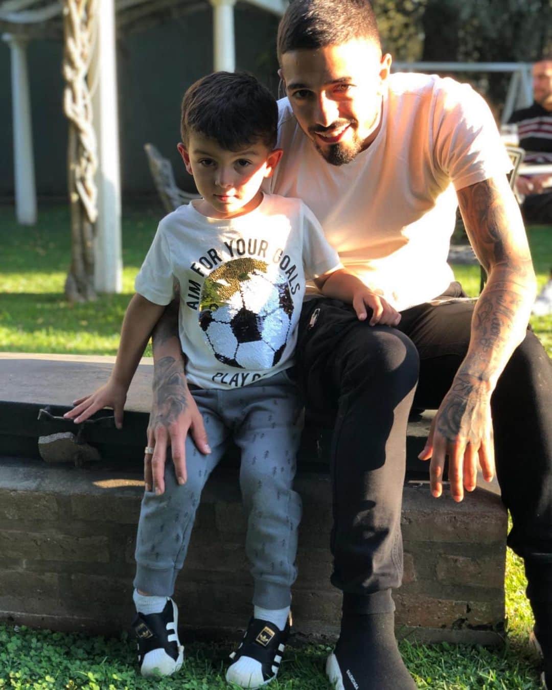 マヌエル・ランシニのインスタグラム：「Feliz cumple ahijado hermoso, que siempre tengas esa sonrisa y esa felicidad que demostras 😍❤️ #lolito」