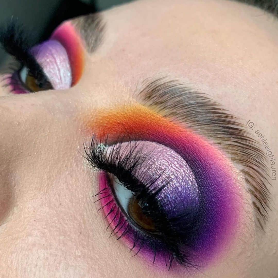 Makeup Addiction Cosmeticsさんのインスタグラム写真 - (Makeup Addiction CosmeticsInstagram)「Sunset glam by @ashleeighlauren using our Holy glow vol 2! Sooo pretty 🤩  Tag is for a chance to be featured! Shipping worldwide 🌎 #makeupaddictioncosmetics」1月12日 2時34分 - makeupaddictioncosmetics