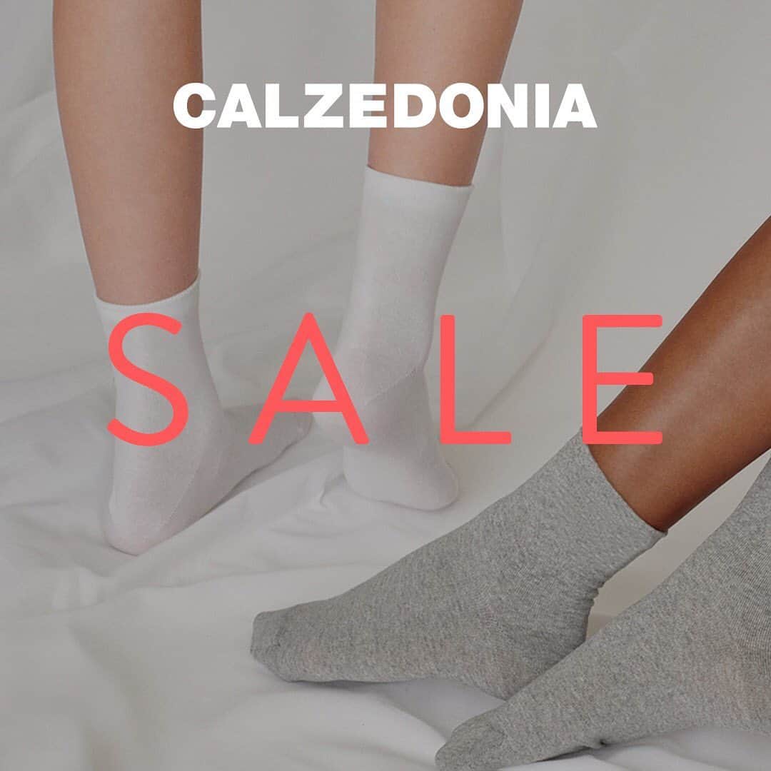 CALZEDONIAさんのインスタグラム写真 - (CALZEDONIAInstagram)「3,2,1... it’s Sale time! Discover our selection of Socks on our website and in our stores! #Calzedonia #Socks #Sale  [Limited countries and stores]」1月12日 2時58分 - calzedonia