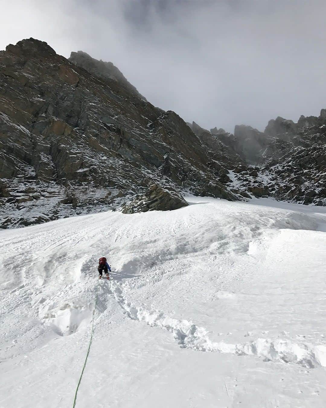 ミレーのインスタグラム：「Being a guide is all about sharing places you love. We asked @fran.ratti to tell us about a place he likes to go to with his clients:  "Within the Monte Rosa mountain range, the Breithorn and Roccia Nera are incredible mountains for @societaguidedelcervino guides. For a 4000m peak experience, the western ascent of the Breithorn is the perfect place. On the northern side, the landscapes and atmosphere are way wilder and provide great ice and mixed climbing routes in winter time! The Grassi-Bernardi goulotte is a must-do! "  #MilletRiseUp」