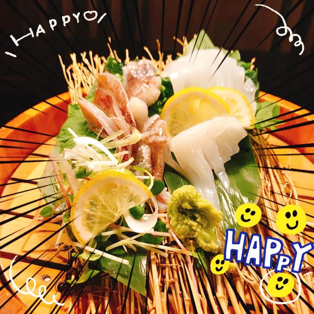 うまかもん九州料理 九州魂天王寺店のインスタグラム：「まいど九州魂（くすだま）天王寺店です！  好評！朝絞めヤリイカ刺しです！  明日もイカ共々お待ちしてま〜す！  #阿倍野居酒屋 #阿倍野グルメ #天王寺グルメ #もつ鍋とハイボール #馬刺しと焼酎 #炭火焼きと焼酎 #餃子とビール #活き貝と日本酒」