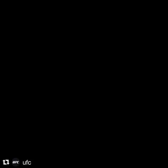 エミネムのインスタグラム：「“Born a winner / damn it's so hard to lose" 🥊 #Higher @UFC  #Repost @ufc  ・・・ By any means necessary! #UFC257 - LIVE from Fight Island.  [ 🎶 Featuring music from #Higher by @Eminem ]」