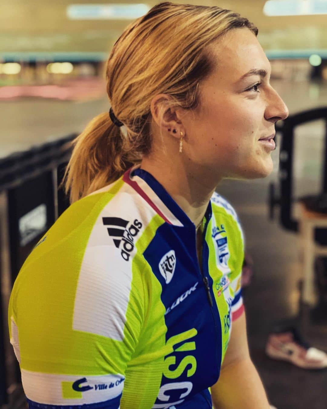 マチルド・グロさんのインスタグラム写真 - (マチルド・グロInstagram)「Fin de l’entraînement sur piste ! 😁 Avec mon nouveau maillot de club et avec ADIDAS dessus 🤩 Merci à eux pour le soutien 🙏🏻🔥 • • • #training #trackday #happyday #goodday👌」1月12日 3時55分 - gros_mathilde