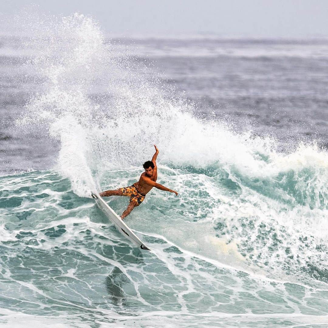 ジェレミー・フローレスのインスタグラム：「This board feels magic 6’2 Monsta by @jsindustries1 . . 📷: @badboyryry_」