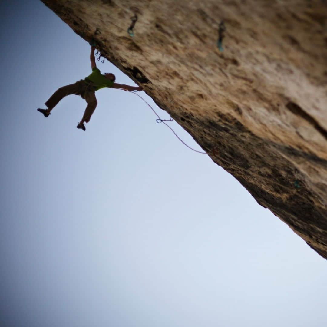 アダム・オンドラさんのインスタグラム写真 - (アダム・オンドラInstagram)「Do you also like thinking back on your old climbs? 😎 Every route is different, in a different country, surrounded by different nature, it requires you to use another kind of climbing style... In the new section on my websites, you can find a list of the hardest climbs I've ever done, some YouTube links to videos included. All of them trigger different memories and I value sending each of them ⛰ Let's recall some of the good old climbs together! Can you guess how many routes from 8a to 9c I have sent? 💪 The link in BIO.  Photo credit: @pet.phot , @giampaolocalza , @bernardo_gimenez , Martin Pelikán, Petr Pavlíček  #adamondra #AO #climbing #listofroutes #climbinglife #climber #climb」1月12日 4時15分 - adam.ondra