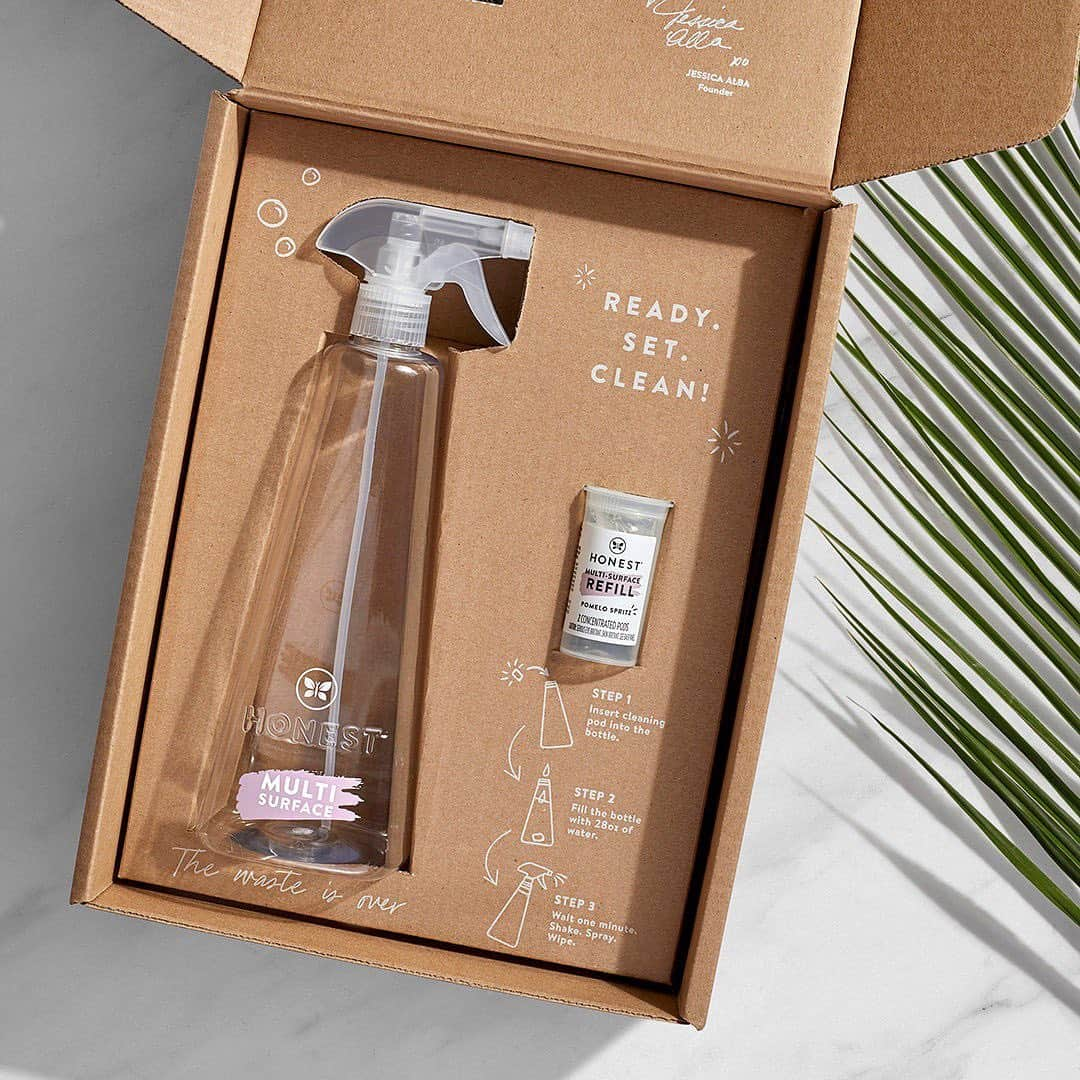 The Honest Companyさんのインスタグラム写真 - (The Honest CompanyInstagram)「Clean responsibly with our NEW Conscious Cleaning Kits. Thoughtfully designed with reduced packaging to produce less waste, our Conscious Cleaning bottles are made to be used again and again. ⁣🔁 ⁣ 1️⃣ Clean Vibes Kit ⁣ 2️⃣ Multi-Surface Refillable Cleaning Kit, Starter Pack ⁣ 3️⃣ Glass Refillable Cleaning Kit, Starter Pack ⁣ 4️⃣ Bathroom Refillable Cleaning Kit, Starter Pack ⁣ ⁣ Shop now on Honest.com + @Amazon.✌️ 🌎⁣ ⁣ #ConsciousCleaningEssentials #TheWasteIsOver #HonestCompany」1月12日 4時25分 - honest