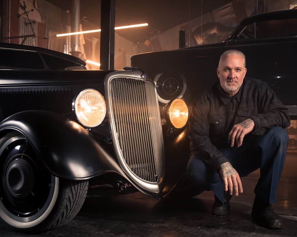 ウエストコーストチョッパーズのインスタグラム：「I know a lot of you have been commenting, DM’ing, texting and emailing. Sorry NO Monster Garage tonight on TV tonight.  But you can watch a New episode on @discoveryplus right Now!  The good News is a new episode of Street Outlaws is on Discovery Network tonight probably with some Awesome Fast and Loud Reruns!!! 😏👍🏽  I sincerely apologize for this. Out of my control.  Follow @officialmonstergarage for the latest news and behind the scenes stuff.  #jessejames」