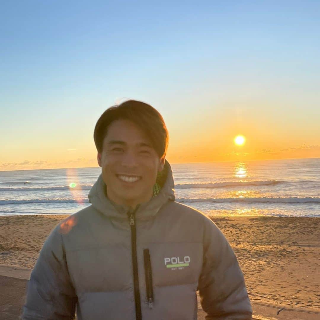 のインスタグラム：「遅くなりましたが皆さんあけましておめでとうございます🎍😊 リリースにもあった通り今年はラインメール青森に移籍することになりました。 今年でプロ5年目。 自分にとって色んな意味で今年が節目の年だと思ってます。 常に後悔がないようしっかりと1年突っ走りたいと思います！ 自分を支えてくれている皆さんに少しでもいい報告が出来るよう頑張ります！ 今年もよろしくお願いします🤲👍 #しかし前厄　#お祓い行ってきます。　#FC東京　#町田ゼルビア　#ラインメール青森」