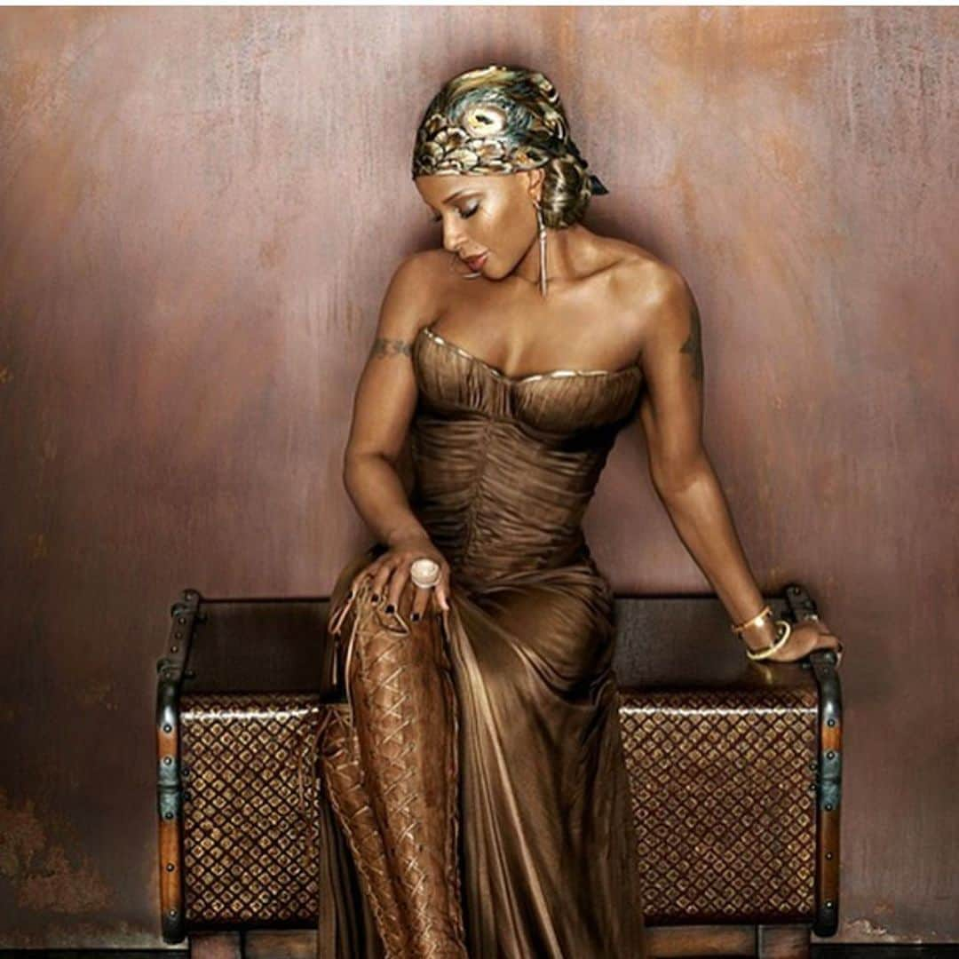 ジェイミー・フォックスさんのインスタグラム写真 - (ジェイミー・フォックスInstagram)「Happy birthday @therealmaryjblige #swipeleft for the queen」1月12日 16時14分 - iamjamiefoxx