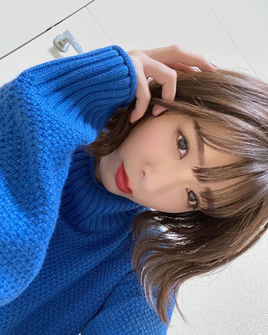 阿部乃みくさんのインスタグラム写真 - (阿部乃みくInstagram)「💙💙💙  #mikuabeno #阿部乃みく #AV女優 #blue」1月12日 16時39分 - abenomiku