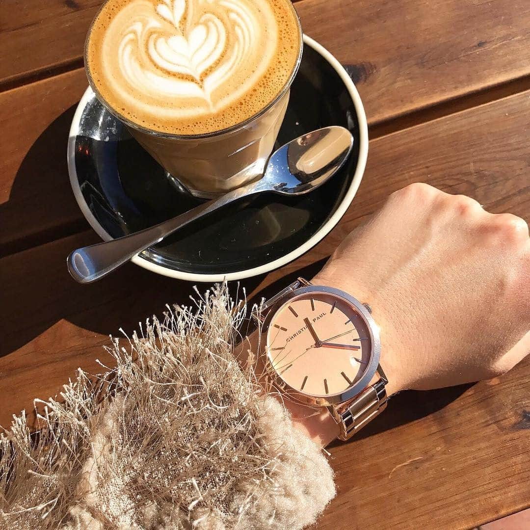 Christian Paulのインスタグラム：「Add a pop of Rose Gold to your Tuesday morning with our Perth Watch! ✨」