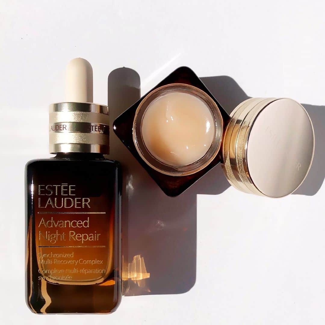 エスティローダーのインスタグラム：「Level up your #SkincareRoutine with new #EsteeEssentials ✨ NEW #AdvancedNightRepair face #Serum protects by day & repairs at night while Advanced Night Repair Eye Supercharged Complex brightens dark circles and hydrates your eye area. 💫 ⁣ ⁣ Have a question about Serums and Eye Care? Let us know below!⁣ ⁣ #Regram #EsteeTeam @jennalwrobbins」