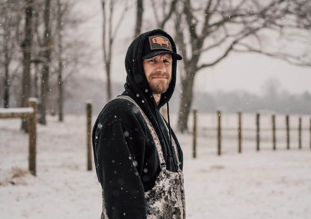 チェイス・ライスのインスタグラム：「snow day in nashville  📸: @kaisercunningham」