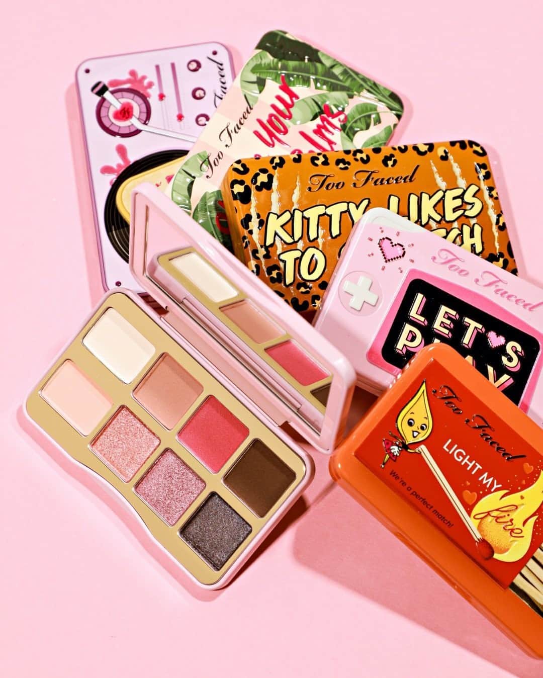 Too Facedのインスタグラム：「Collect them all 🤩 Complete your collection with our newest mini palette, Be My Lover! These 8 sexy shades will have you creating looks that scream "Be Mine!" 💘 #toofaced」