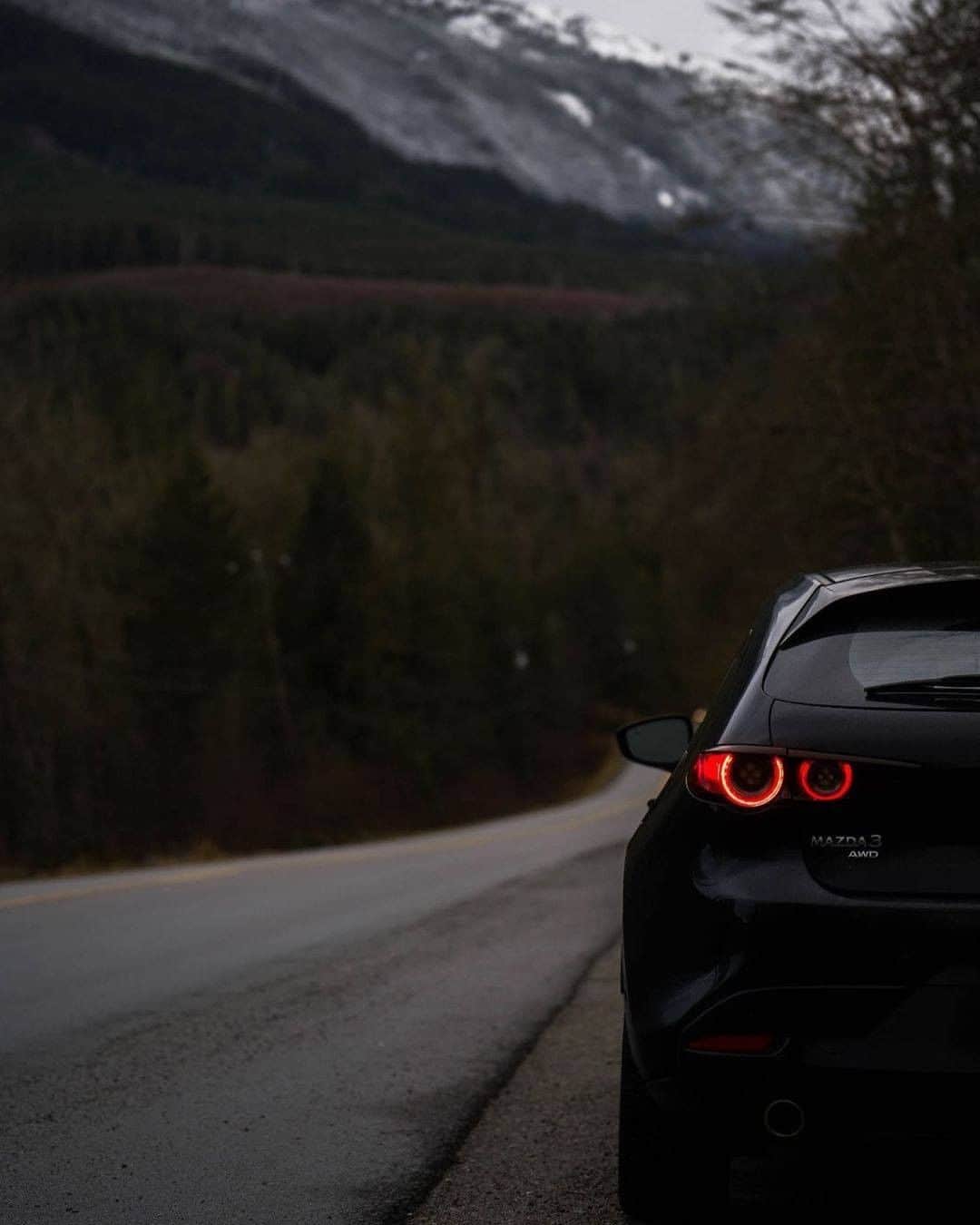 MAZDA Canadaのインスタグラム：「Inspiring excitment and adventure, no matter the destination. 📸: @oliver9two5」