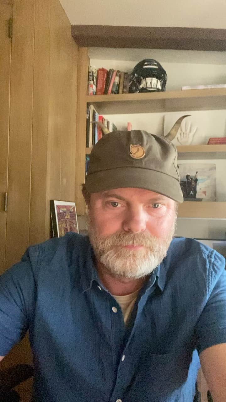 レイン・ウィルソンのインスタグラム：「An introduction to some key concepts for my beloved followers: 1) whataboutism 2) false equivalency 3) insurrection.  Enjoy!」
