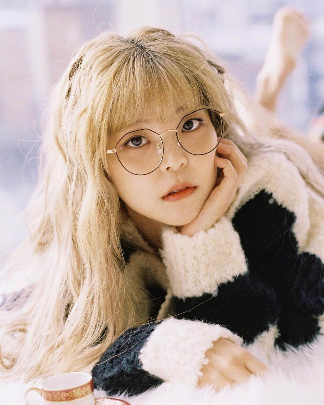 ヘイニさんのインスタグラム写真 - (ヘイニInstagram)「겨울 혜이니  📷:@westofworld_  🏠:@mellohip.studio_2 . #혜이니 #heyne」1月12日 10時10分 - hye2nk