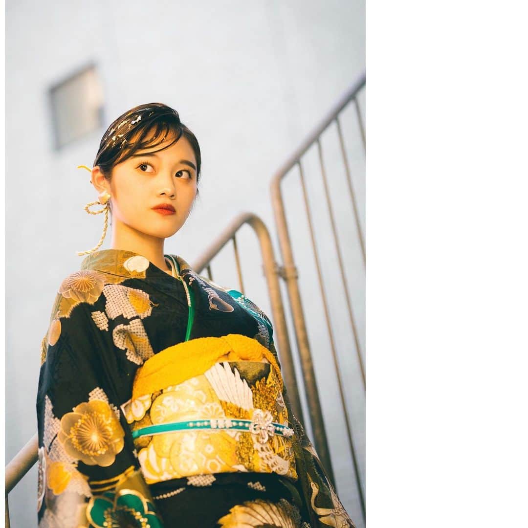 YUNA（芳森由奈）さんのインスタグラム写真 - (YUNA（芳森由奈）Instagram)「. 身　重　育 . 溶け合うのとわかり合うのは別もんだけど、どちらも味わって並列。もう少し近づいていたい直列。  人生丸洗いしてみたら、どれだけの華美が残るのだろうか〜。んー、やっぱこのままでいい。」1月12日 10時36分 - yoshimoriyuna