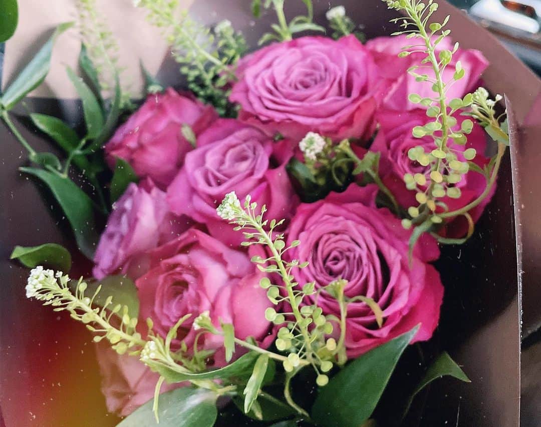 木下優樹菜さんのインスタグラム写真 - (木下優樹菜Instagram)「🌷🌹🌺🌻🌼💐 　　Luvお花 🌸🌹🌺🌻🌼💐 ゆきながすきなpinkの薔薇🌹🤤」1月12日 10時52分 - yukina1204xoxo