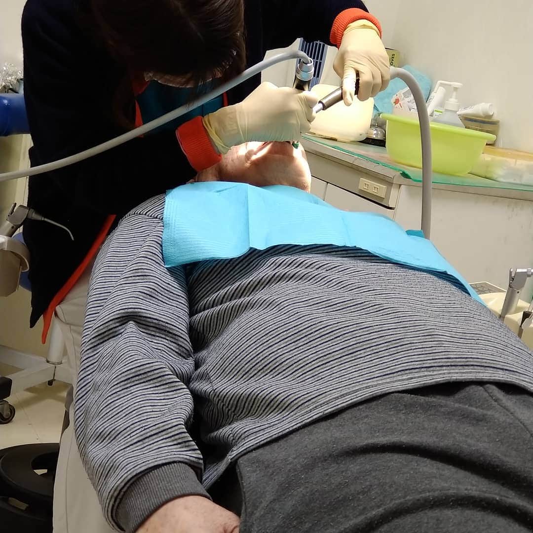 KAORUさんのインスタグラム写真 - (KAORUInstagram)「お父さん、歯医者のお時間です！  #お父さん #歯医者 #介護生活」1月12日 10時56分 - yukisaku_88