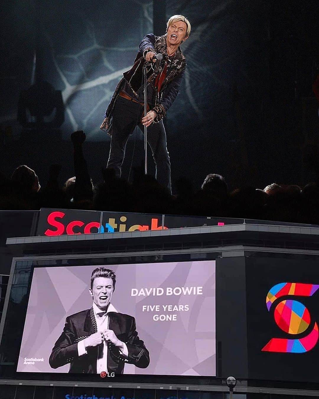 デヴィッド・ボウイさんのインスタグラム写真 - (デヴィッド・ボウイInstagram)「LIVE VENUES CELEBRATE DAVID BOWIE  “Sway through the crowd to an empty space...”  Among the many wonderful tributes paid to David Bowie over the weekend was one using the hashtag #Bowie5YearsGone. It was masterminded by David’s lighting designer and all around top Irish chap, the absurdly talented Tom Kenny.   Tom contacted lots of different music venues that David had played at over the years and asked them to remember our man on the fifth anniversary of his passing on their hoardings somehow.   Some of the biggest venues in the world were more than happy to oblige and others were sad not to be able to take part due to staff being furloughed. As you know, live music has been one of the unfortunate victims of the pandemic.   In no particular order, these are the ones that were able to participate.   ~ Image 1 = @thegarden - live pictures by Kevin Mazur, 9th January 1997 - David Bowie’s 50th Birthday Concert, Madison Square Garden, NY. ~ Image 2 = @capitoltheatre - live picture by Kevin Mazur, October 1997 - The Capitol Theatre, Port Chester, NY. ~ Image 3 = @theforum - Venue ~ Image 4 = @theforum - live picture by Neal Preston, February 1976 - Inglewood Forum, Los Angeles. ~ Image 5 = @hollywoodpalladium - Venue ~ Image 6 = @hollywoodpalladium - live picture by Kevin Mazur, October 1997 - Venue unknown. ~ Image 7 = @wembleystadium - live picture by Denis O’Regan, June 1987 - Wembley Stadium, London. ~ Image 8 = @scotiabankarena - live picture by unknown, April 2004 - Air Canada Centre, Toronto. ~ Image 9 = @thewiltern - Venue ~ Image 10 = @thewiltern - picture by Mark Adams, February 2004 - Soundcheck, The Wiltern, Los Angeles.  Did you attend Bowie shows at any of these concert halls?  If you know of any other venues that did something similar in celebration of David Bowie, please let us know.   #Bowie5YearsGone  #BowieForever  #KeepLiveMusicAlive」1月12日 11時23分 - davidbowie