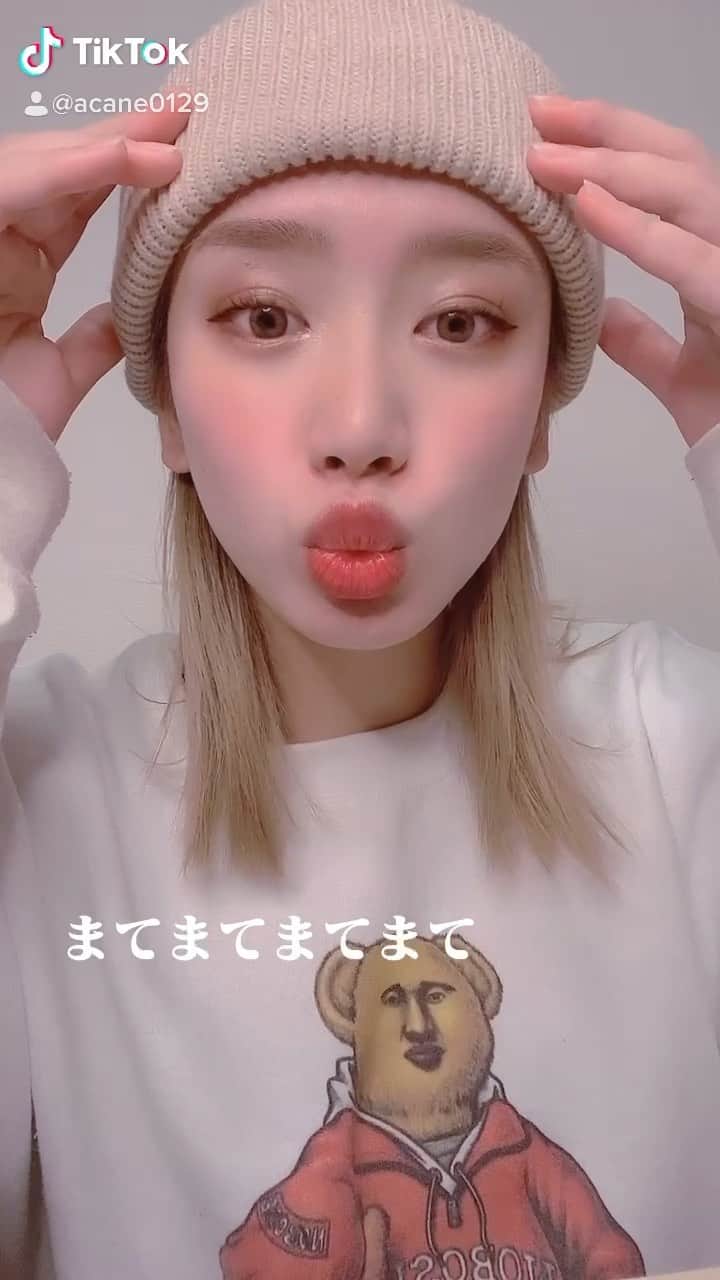 acaneのインスタグラム：「アンチにもsiriにも負けない🦹🏻‍♂️🦹‍♀️🦹🏻‍♂️」