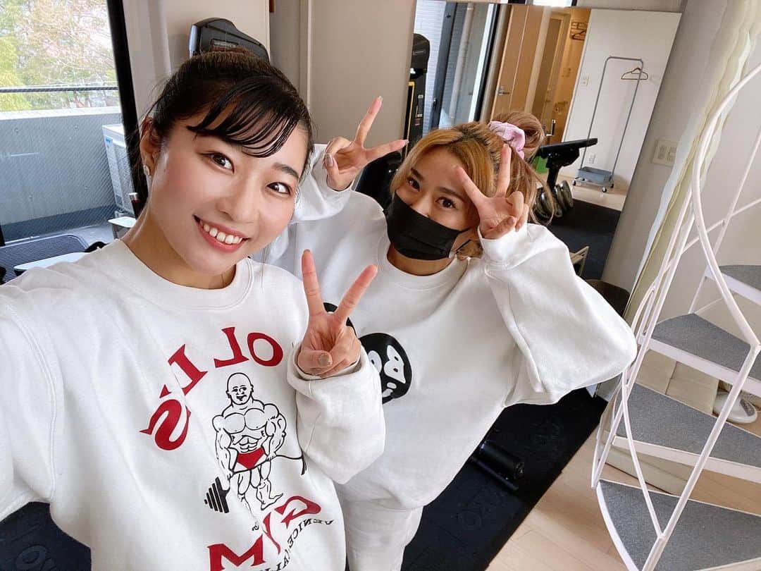Chiharuのインスタグラム：「ダンサー友達の　@natsuka0825 がトレーニング体験に来てくれました🤗久しぶりで楽しかった〜😁❤️  #パーソナルトレーニング  #パーソナルトレーニングジム #東京パーソナルトレーニング  #港区パーソナルトレーニング  #赤坂パーソナルトレーニング  #女性パーソナルトレーナー」
