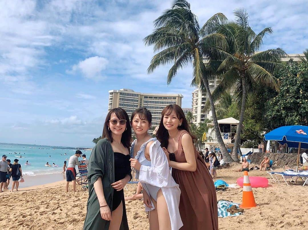 津田麻莉奈さんのインスタグラム写真 - (津田麻莉奈Instagram)「🌴🦩🌴🦩🌴🦩🌴  #2020年1月  夢のように楽しかった旅行から丸一年。 はるか昔の事のように感じる…✈️ また旅行できる日を楽しみに 今はお家で過ごします🏠  −−−−−−−−−−−−−−−−−−−−−−−−−  #過去pic #january2020  #memoryphoto  #ハワイ旅行 #ハワイ #ワイキキ #hawaii  #waikiki  #oahu #oahuhawaii  #tripgram  #girlstrip  #swimwear  #海#空#水着 #旅行#海外旅行 #旅の思い出 #旅行したい #まりなる #津田麻莉奈」1月12日 12時59分 - tsudamarinal