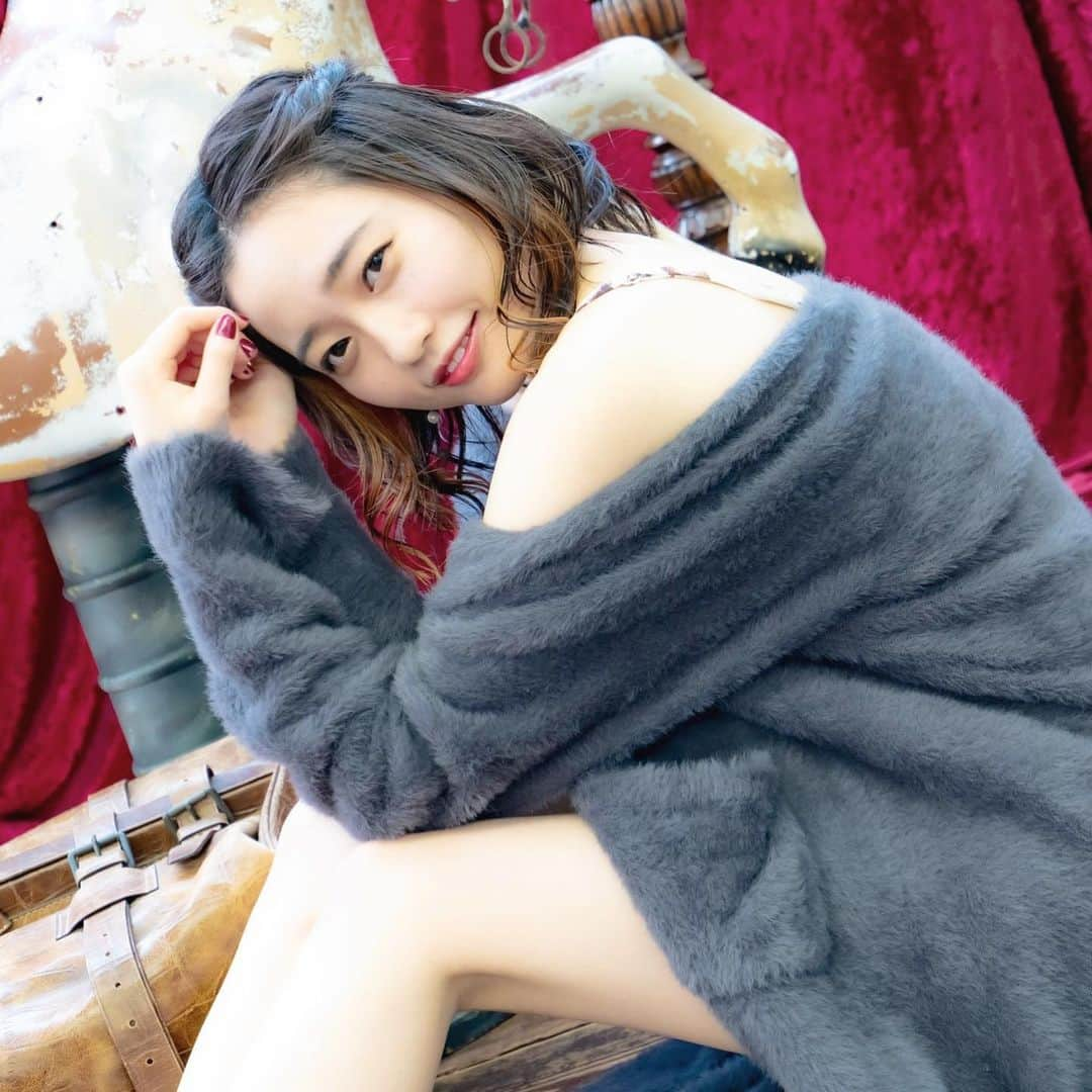 ASUKA（金子明日香）さんのインスタグラム写真 - (ASUKA（金子明日香）Instagram)「. . 【急募】色気🙋‍♀️ . . . .  #ポートレート #ポートレートモデル #ポートレート女子 #ポトレのセカイ #撮影会 #撮影モデル #ポートレートモデル募集 #カメラマン募集 #写真好きな人と繋がりたい #ポートレートしま専科 #good_portraits_world #good_portraits_japan #l4l #作品撮り #部屋着女子 #美脚フェチ  #撮影イベント #ggphoto #じーふぉり」1月12日 13時01分 - 03asuka_horikita13