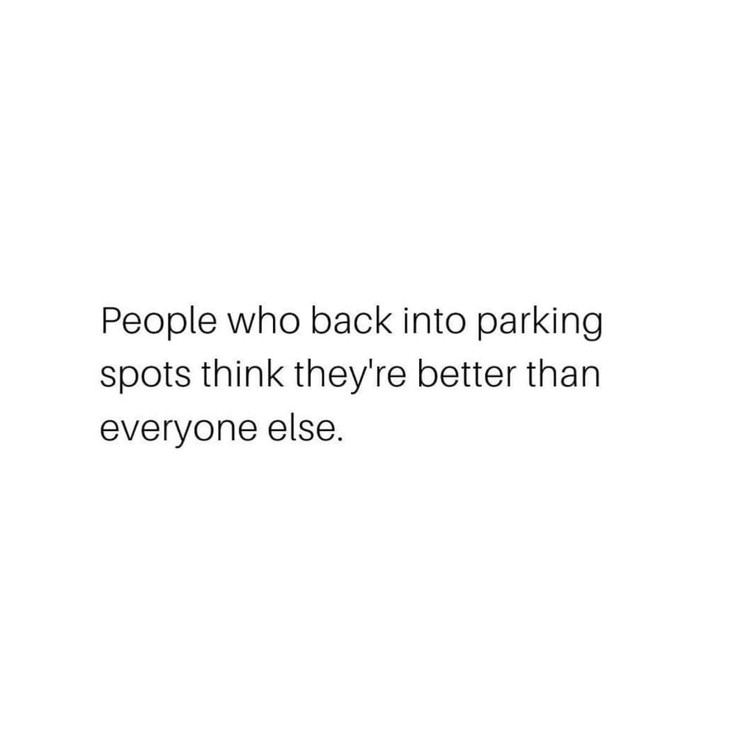 ジェネビーブ・モートンのインスタグラム：「We are better than everyone else, personally I enjoy the snappy drive off that backing into the spot provides.」