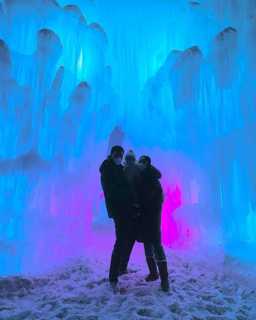 ヘリム・パクさんのインスタグラム写真 - (ヘリム・パクInstagram)「- 얼음나라❄️ . . . #midwayicecastles #utah」1月12日 14時36分 - iam_hyepark