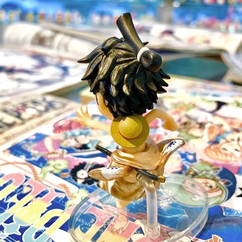 のインスタグラム：「【BEAMS JAPAN×ワンピース】﻿ ﻿ ＜バンダイ＞の人気食玩シリーズ「ワンピース アドバージ モーション2」のルフィー太郎を＜ビームス ジャパン＞限定アイテムとして別注。ワノ国編の印象的なコスチュームが、神々しい金の彩色を施されたスペシャルバージョンに。数量限定アイテムのためお早めにどうぞ！﻿ 対象年齢：15歳以上﻿ ﻿ ＜バンダイの食玩事業＞﻿ バンダイは1981年玩具菓子市場に参入。菓子・食品の美味しさと楽しさを創造する”フードエンターテインメント”の創造を目指し、キャラクターマーチャンダイジングのノウハウを生かし生かしたアイテムを展開しています。﻿ ﻿ BEAMS JAPAN 1F﻿ ☎︎ 03-5368-7314﻿ #beams ﻿ #beamsjapan ﻿ #beamsjapan1st ﻿ #limitededition﻿ #madeinjapan﻿ #バンダイ﻿ #ワンピース﻿ #食玩﻿ ﻿ ©尾田栄一郎/集英社・フジテレビ・東映アニメーション」