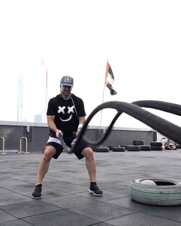 ショーン・ガルニエのインスタグラム：「I’m back to my #SG30days 🔥 After 2 weeks of back injury , I gave me 30 days to change my body ! 💪 🔸 ⚽️ @urbanball  🎥 @kevin_carre_coach  📍 @tkmmafit  💪🏼 @kevin_carre_coach  Full video soon !   #SeanGarnier #Urbanballer #Motivation #Sport #Transformation」