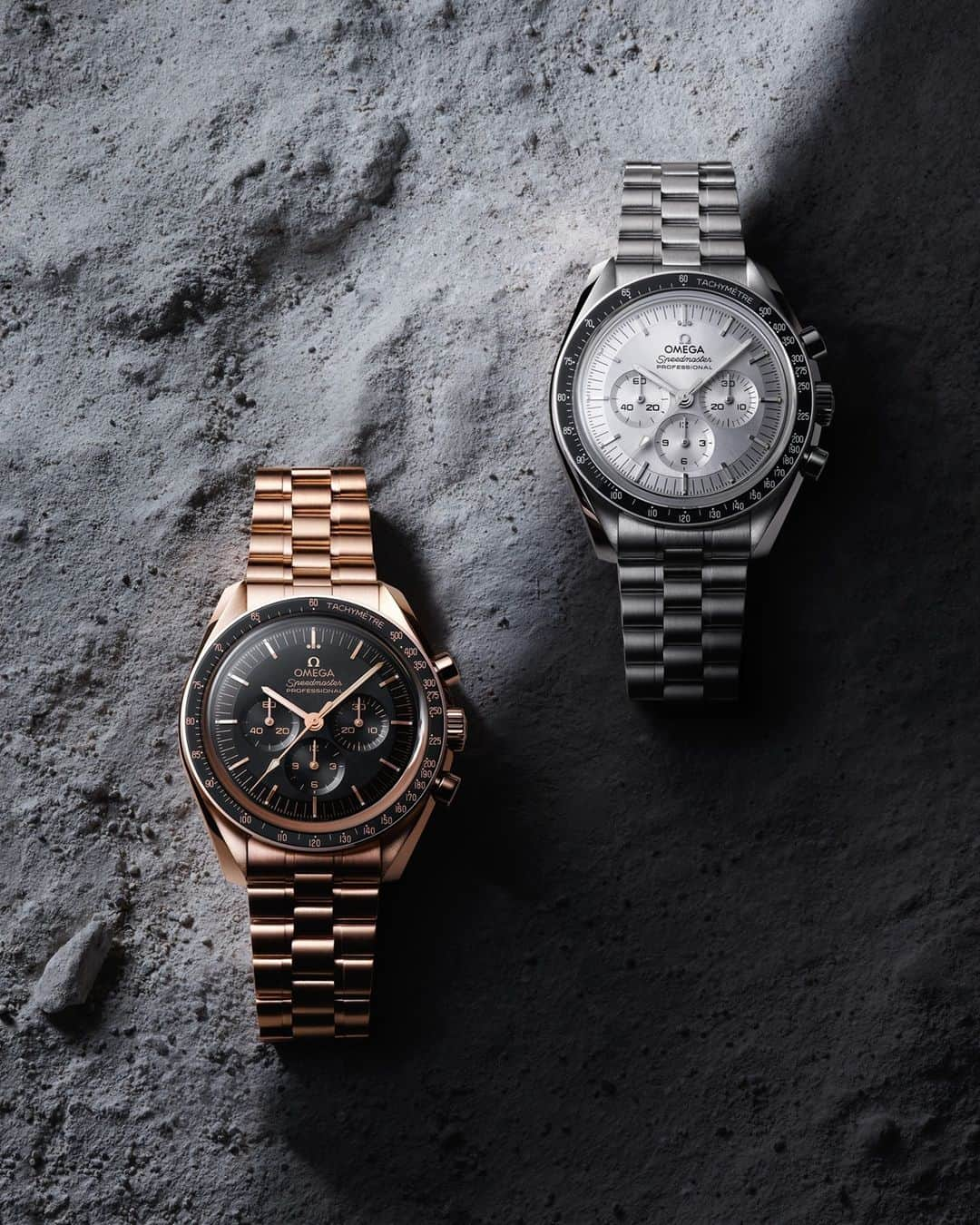 オメガさんのインスタグラム写真 - (オメガInstagram)「#Moonwatch / #SpeedyTuesday Joining the crew of our latest #Speedmaster Moonwatch collection are these versions in 18K Sedna™ gold and 18K Canopus gold™. Which will you choose?」1月13日 1時00分 - omega